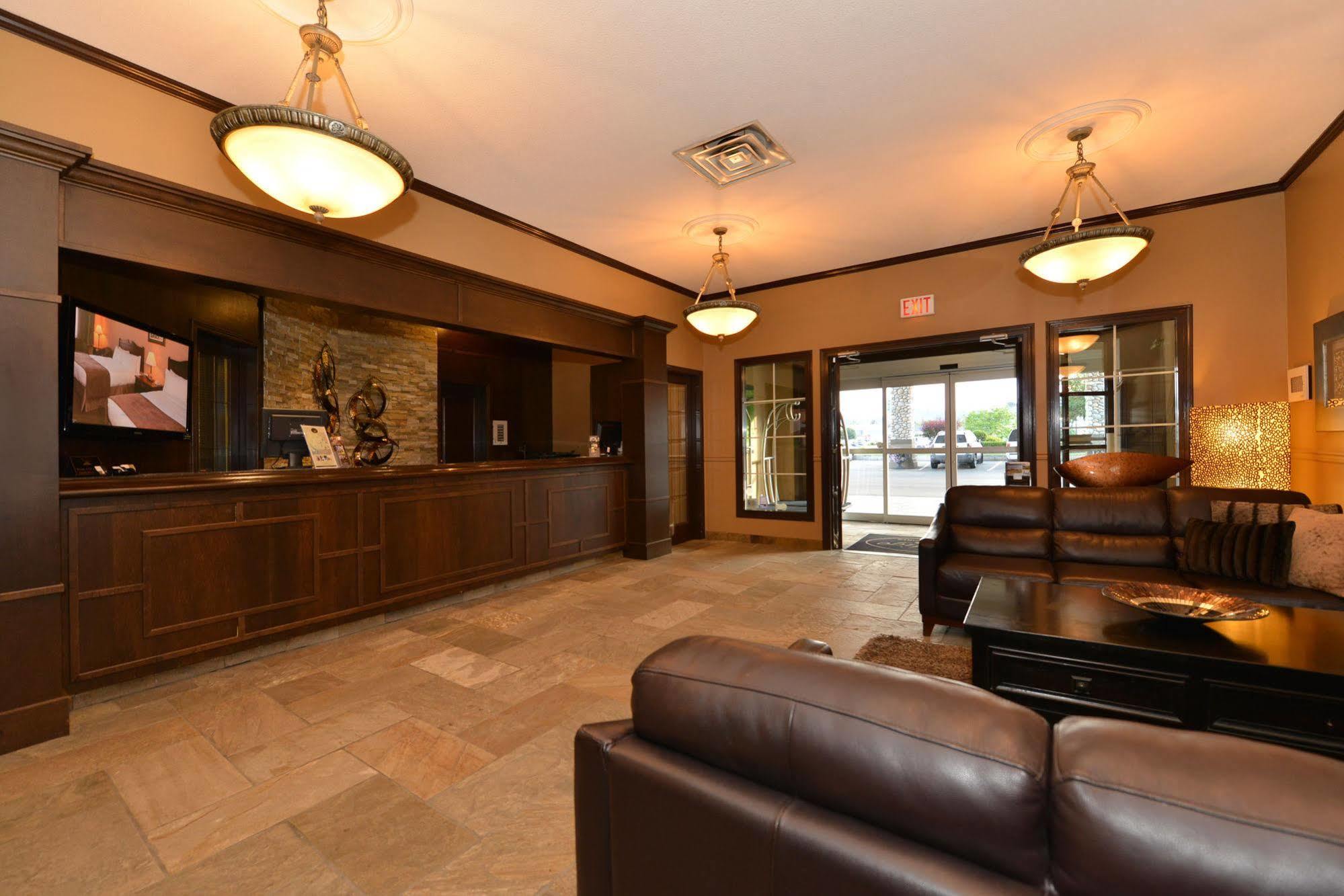 Prestige Vernon Hotel エクステリア 写真
