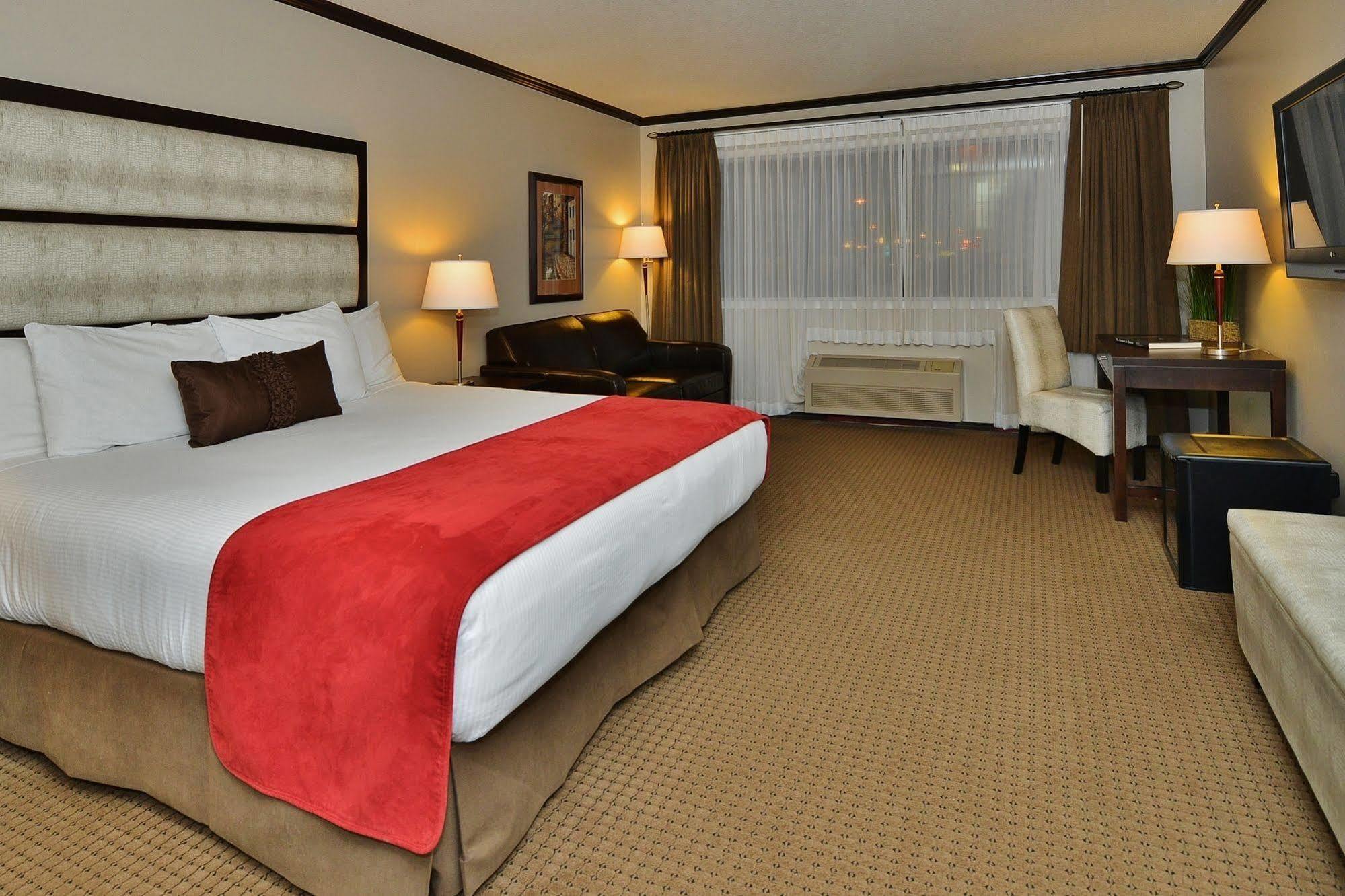 Prestige Vernon Hotel エクステリア 写真