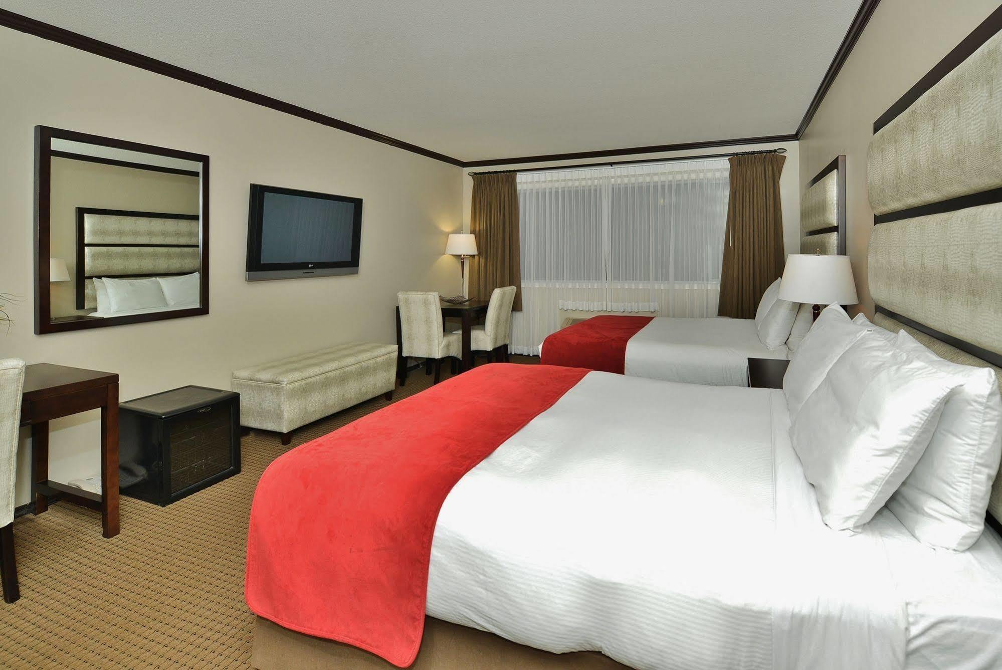 Prestige Vernon Hotel エクステリア 写真